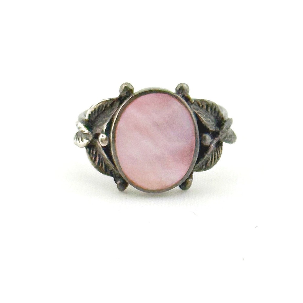Premier Design 925 Sterling silver ring with pink mother of pearl stone.